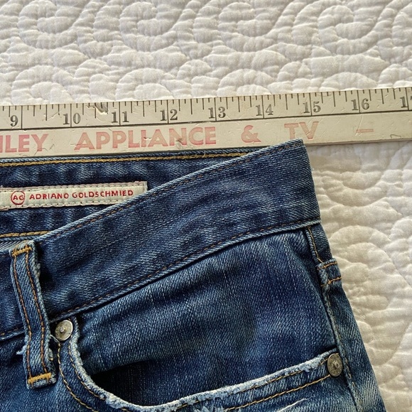 AG Adriano Goldschmied Distressed Ankle Cropped Jeans - Picture 12 of 15